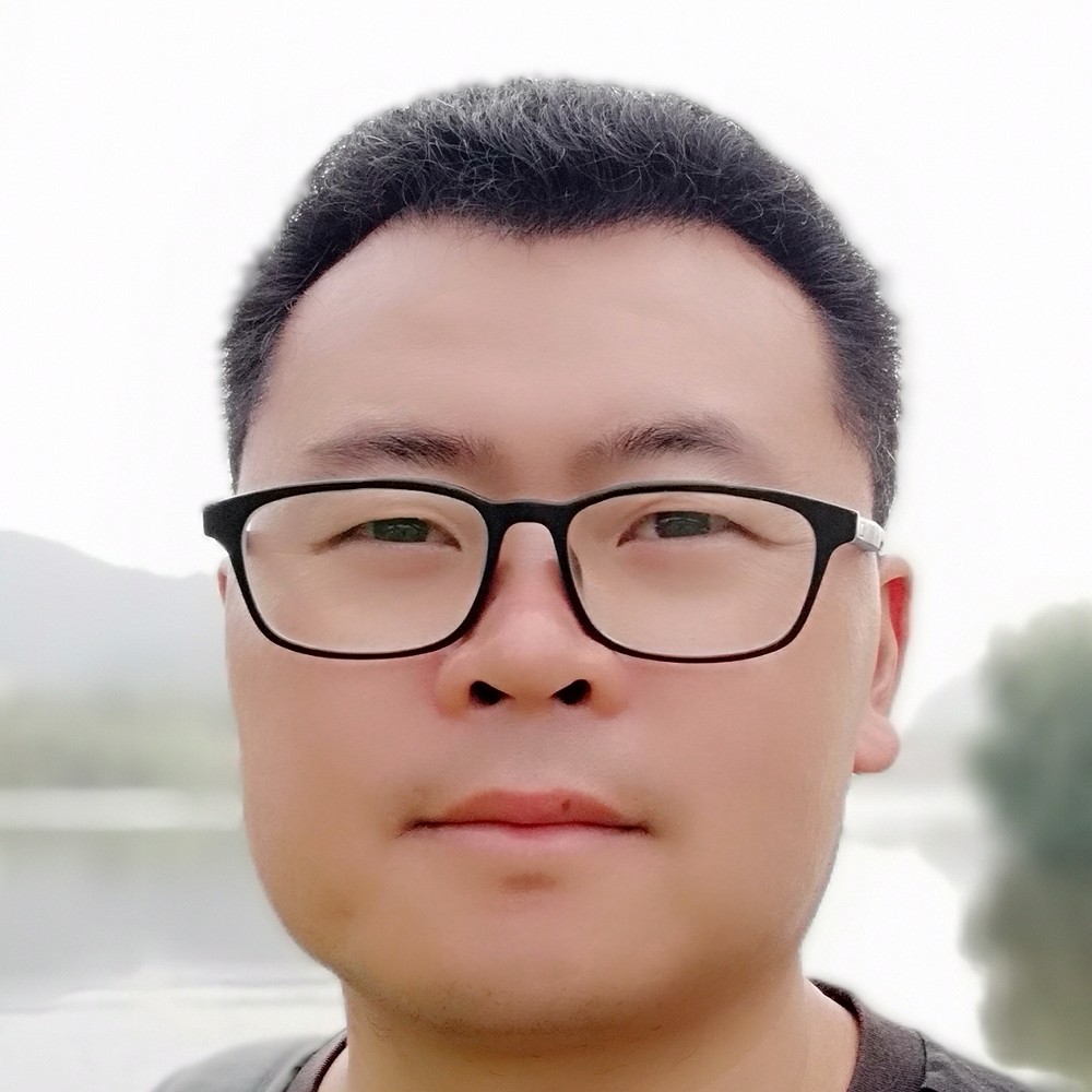 卢峰子的照片