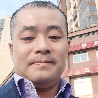 何   君的照片