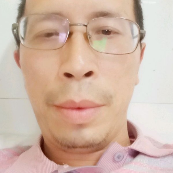 情已何堪的照片