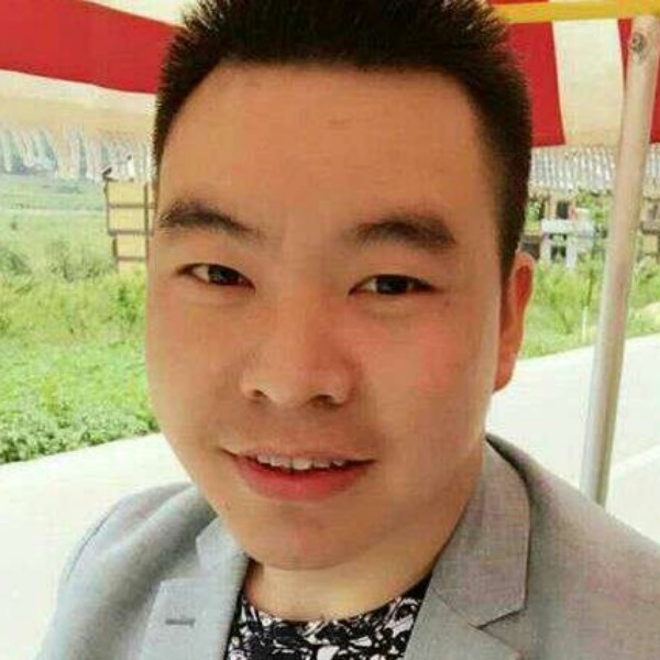山水务实的照片