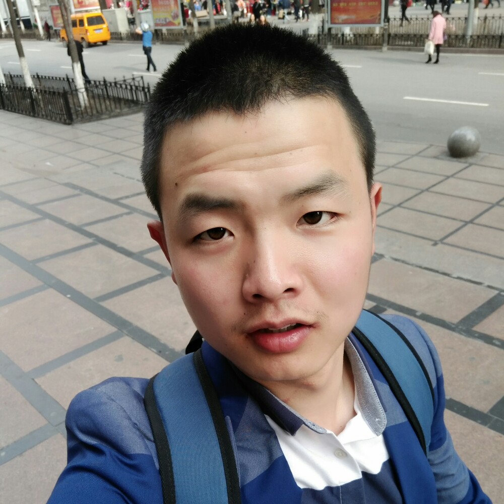 小龙平的照片