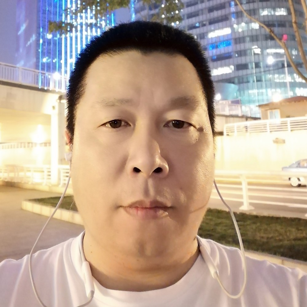 乐呵的兔的照片