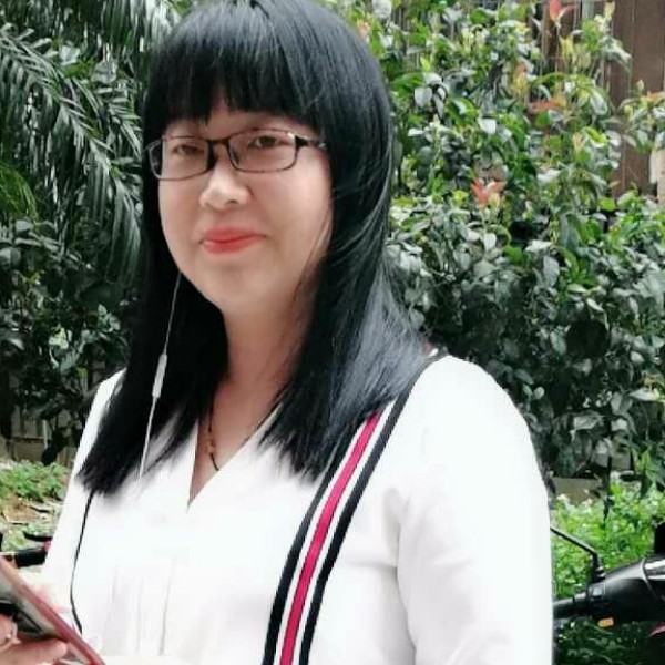 妩媚迎风萧的照片