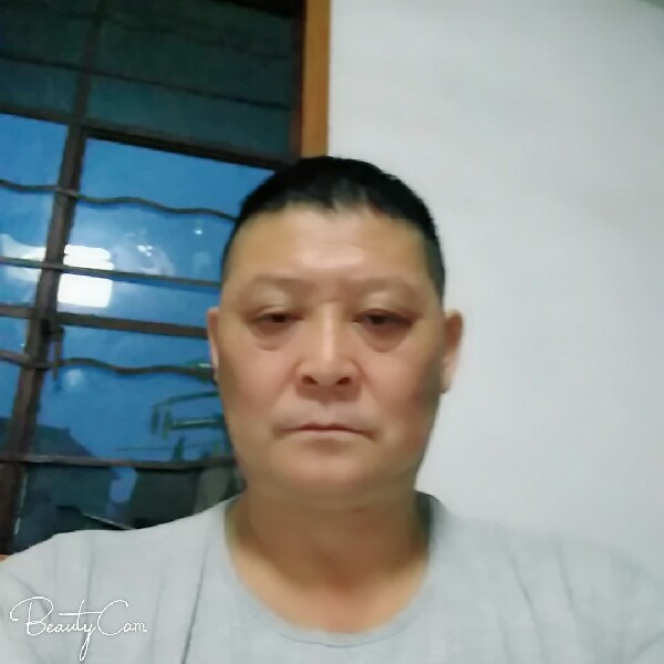 一身不容易的照片