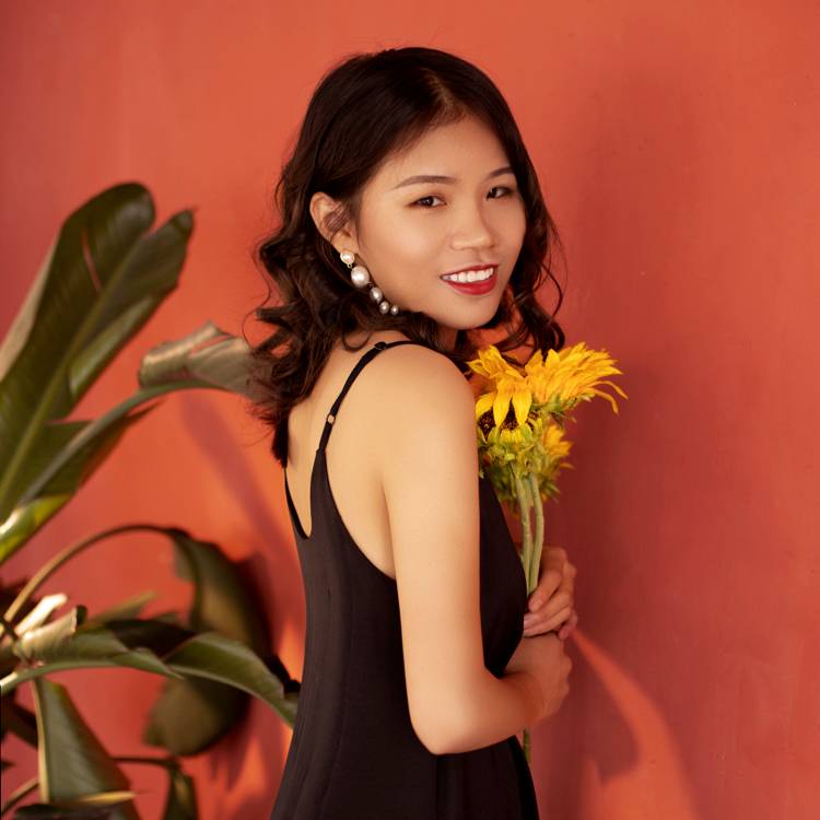 迪奥的女人的照片