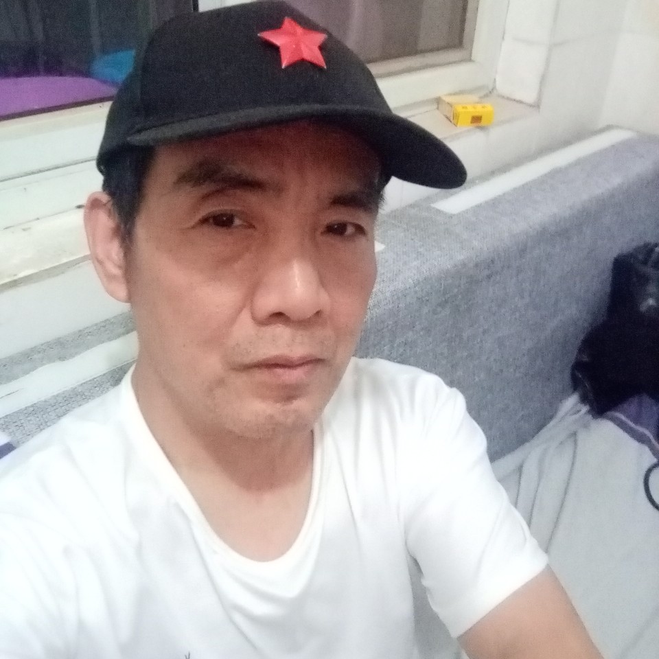 山顶人的照片