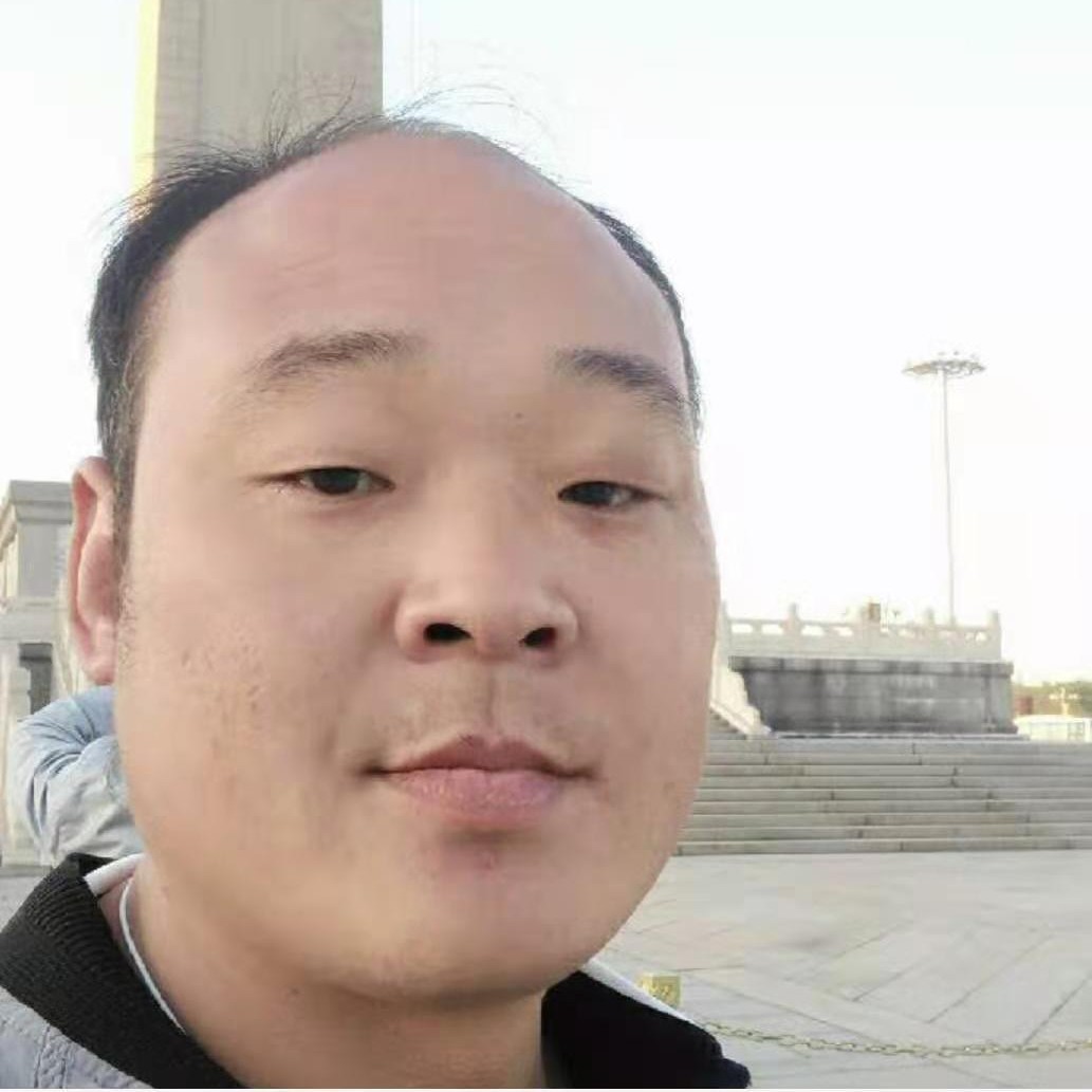 小丸子回眸忧伤的照片