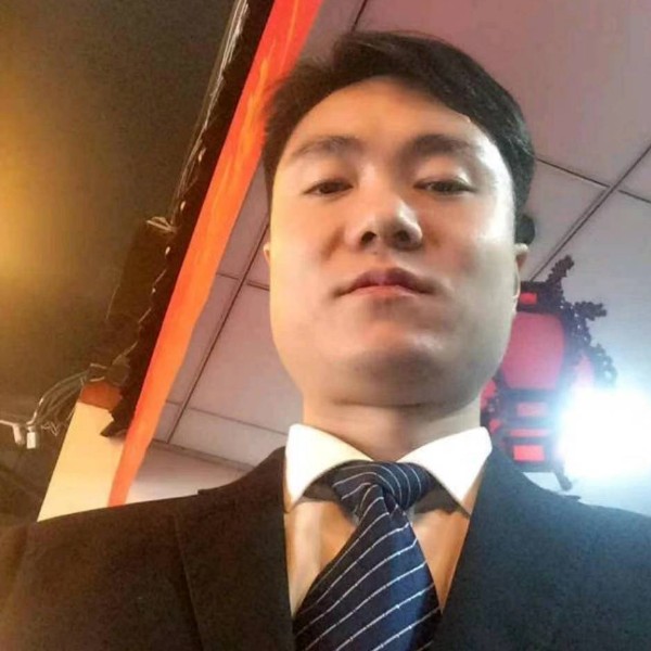 冷眸无辜的照片