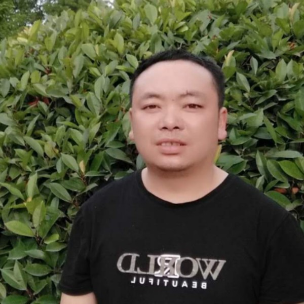 房王蒙的照片
