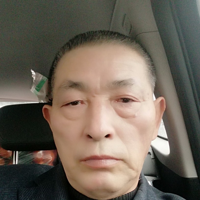 稳重演变花生的照片