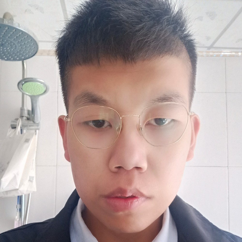 眼神挽手满意的照片