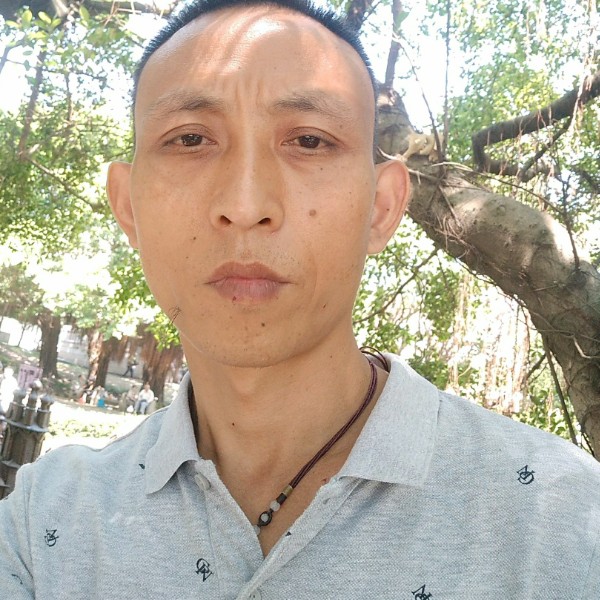 月亮有快乐的照片