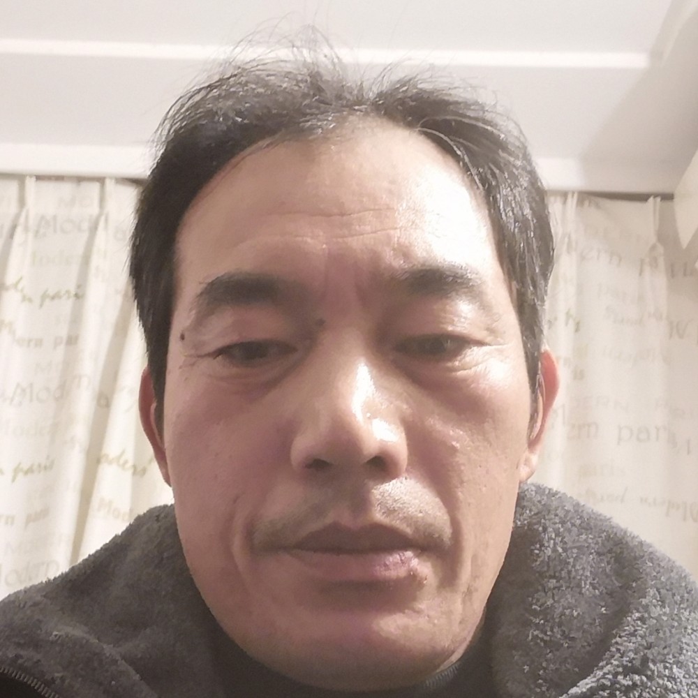 哑铃保卫受伤的照片