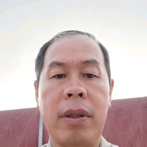 乐观苦恋草莓的照片