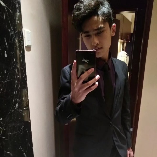 孙某人`的照片