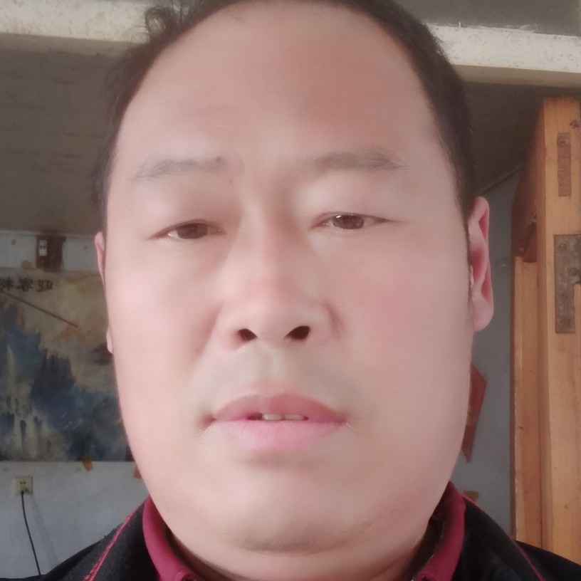 晚上骑士的照片