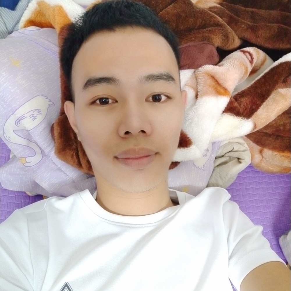 还单身踢大山的照片