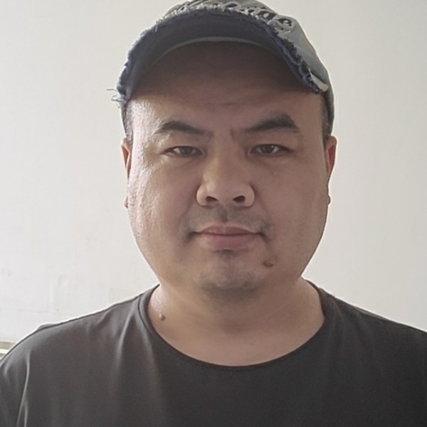 早晨回眸翩飞的照片