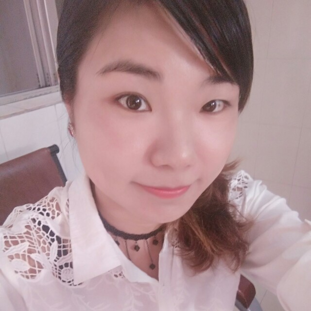 秦珊的照片