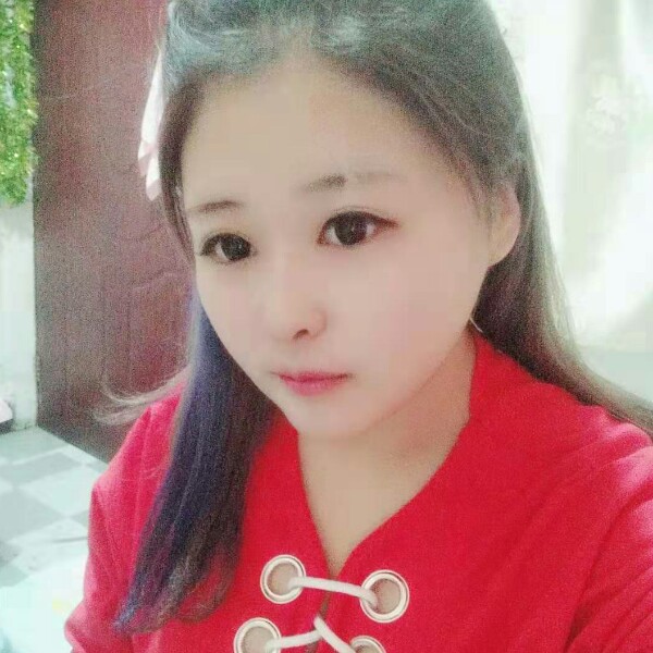 爱麻辣吃小龙虾的照片
