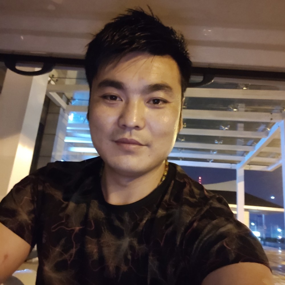 李志航的照片