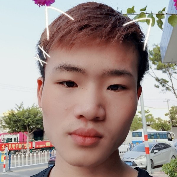 左天赐的照片