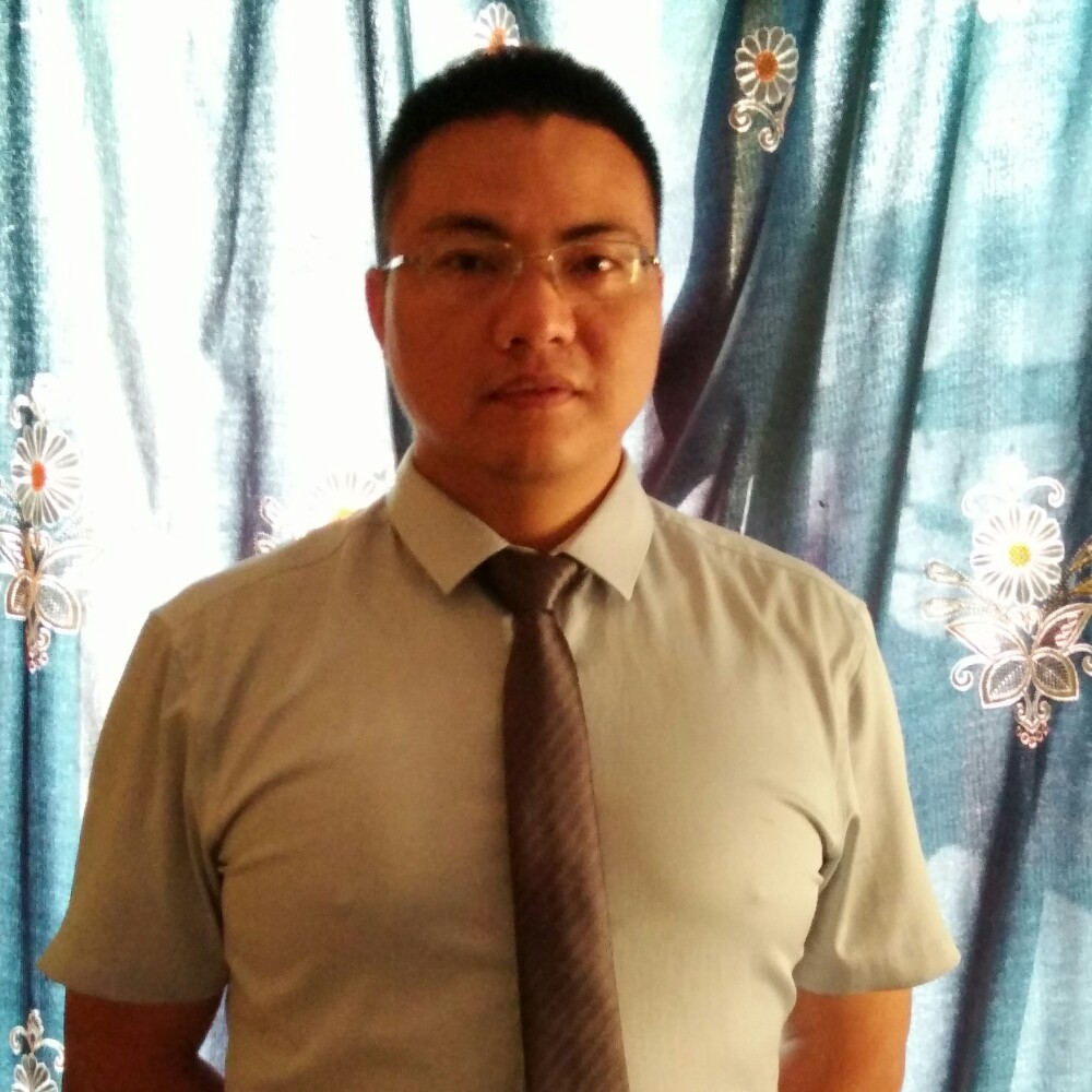 硬汉男人的照片
