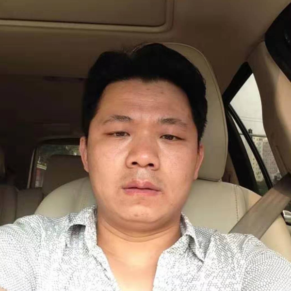 齐鲁世凯的照片