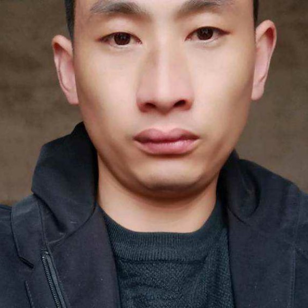 微笑走过的照片