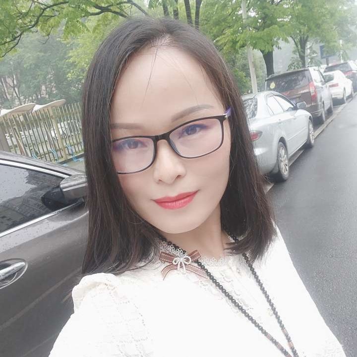 晨阳迎甜甜的照片