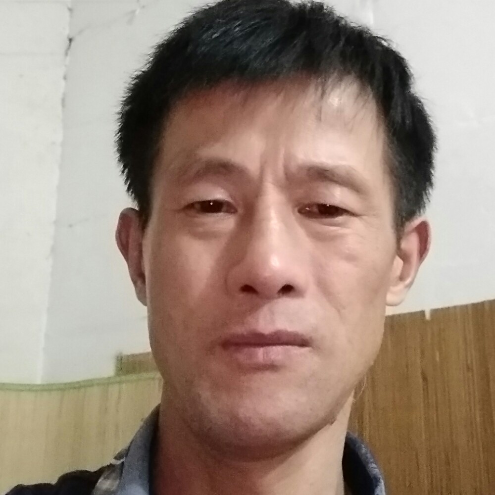 周盛文的照片