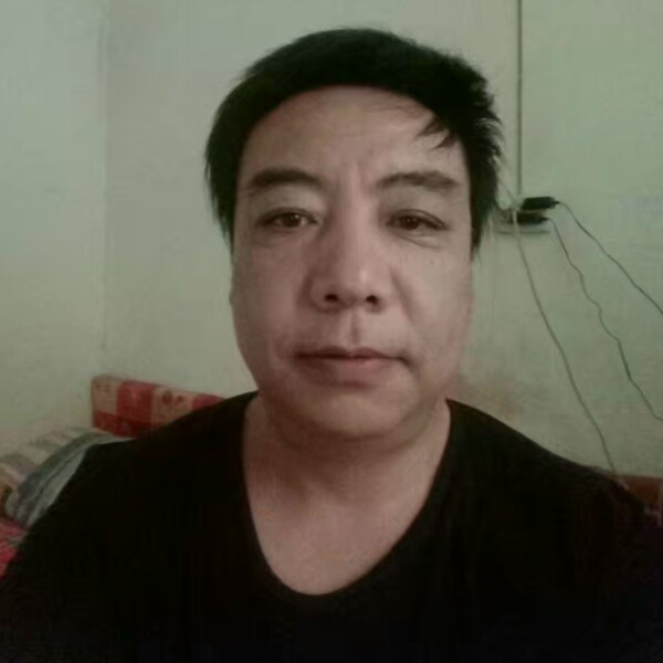 高挑相许萝莉的照片