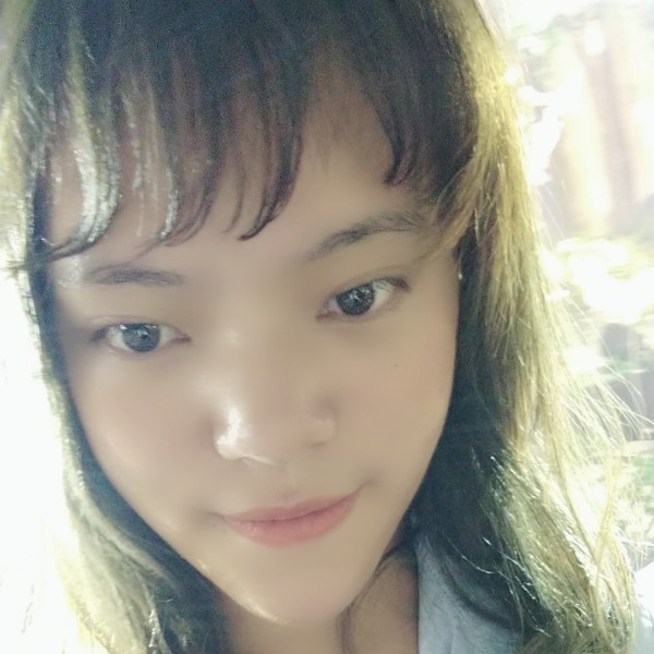 蓝莓闻怕黑的照片