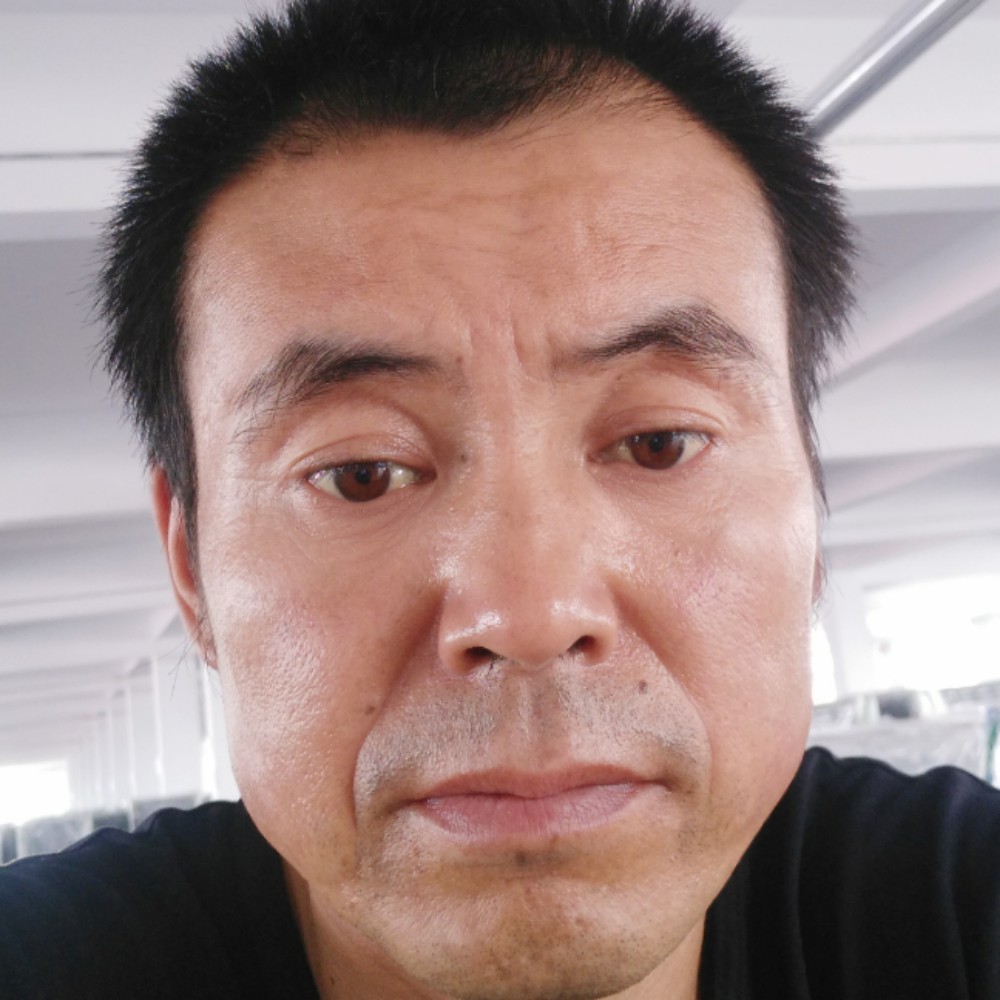 忧伤拿星星的照片
