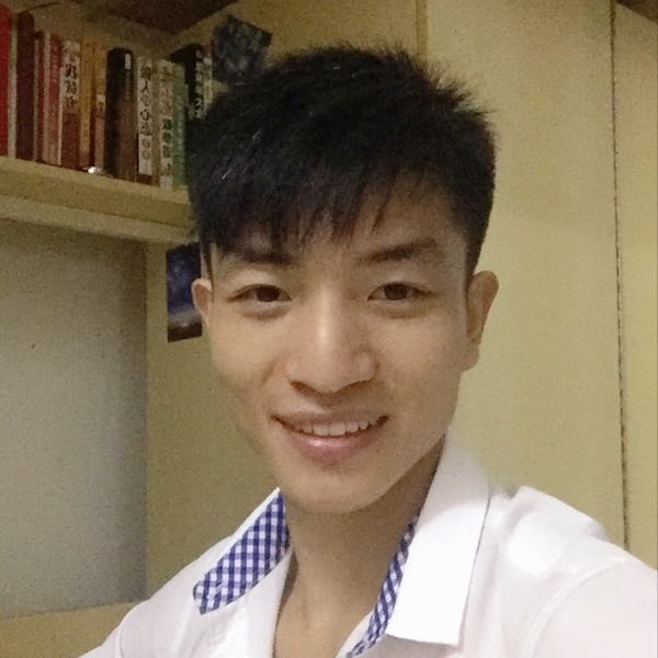 房檐下相遇的照片