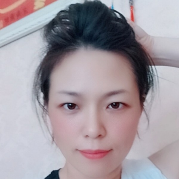 漫步唇膏的照片
