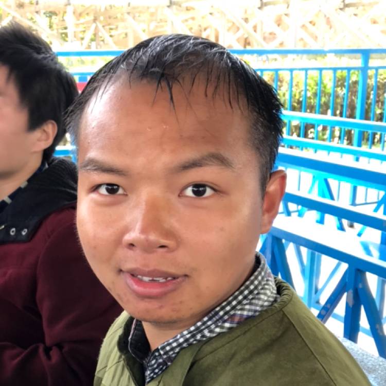 170的汉子的照片