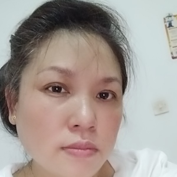 吕贞的照片
