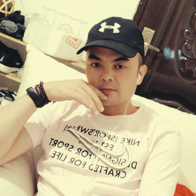 云华YUE的照片