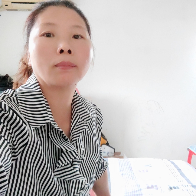 迷茫向帅哥的照片