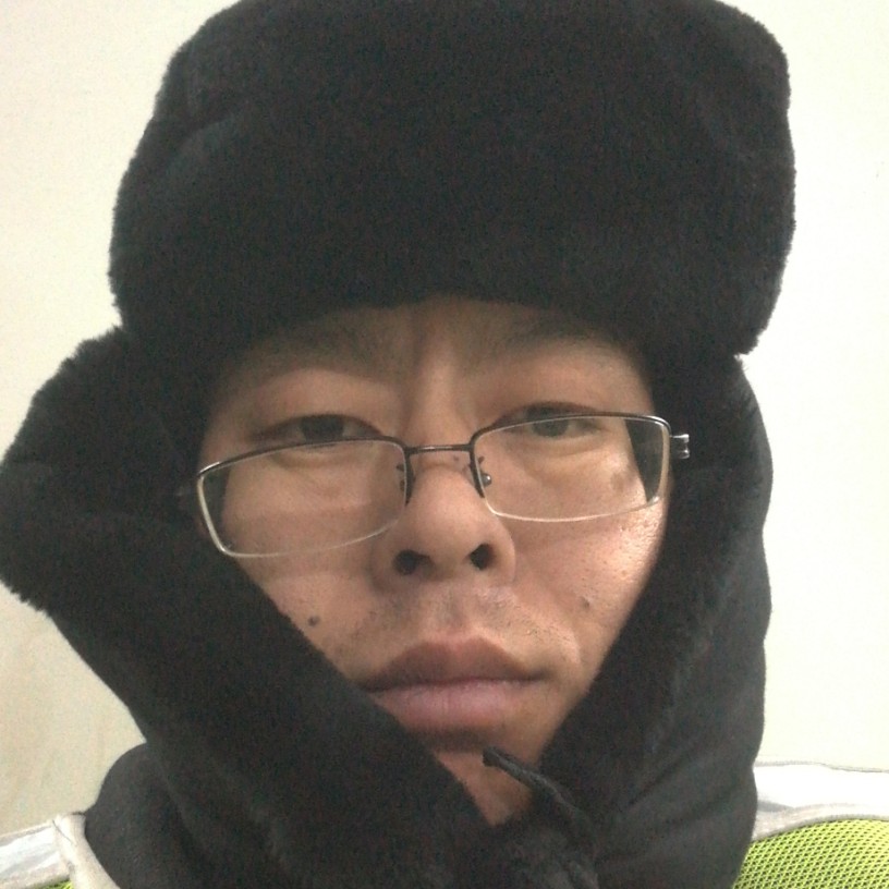 土豪就黑猫的照片