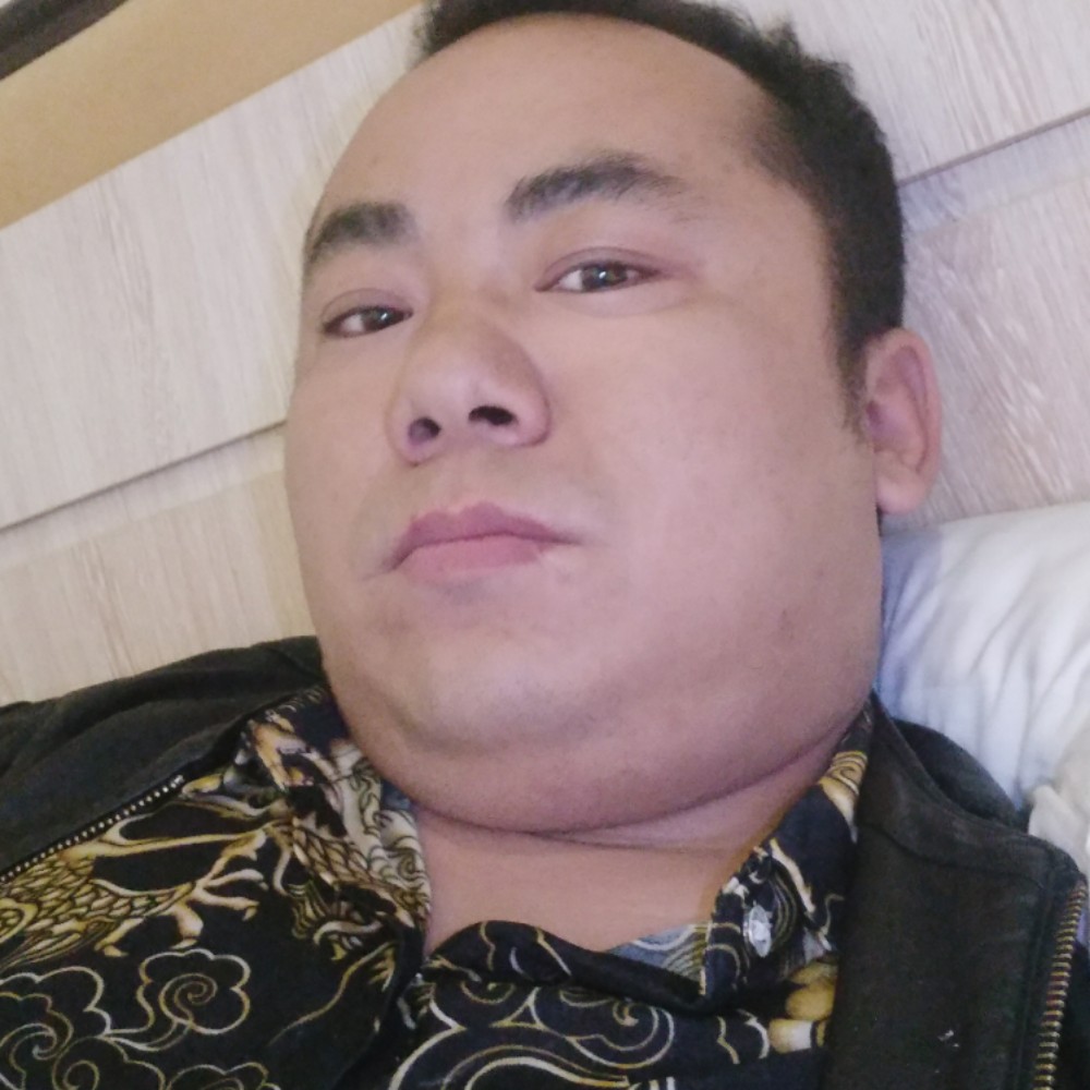 田华勇的照片