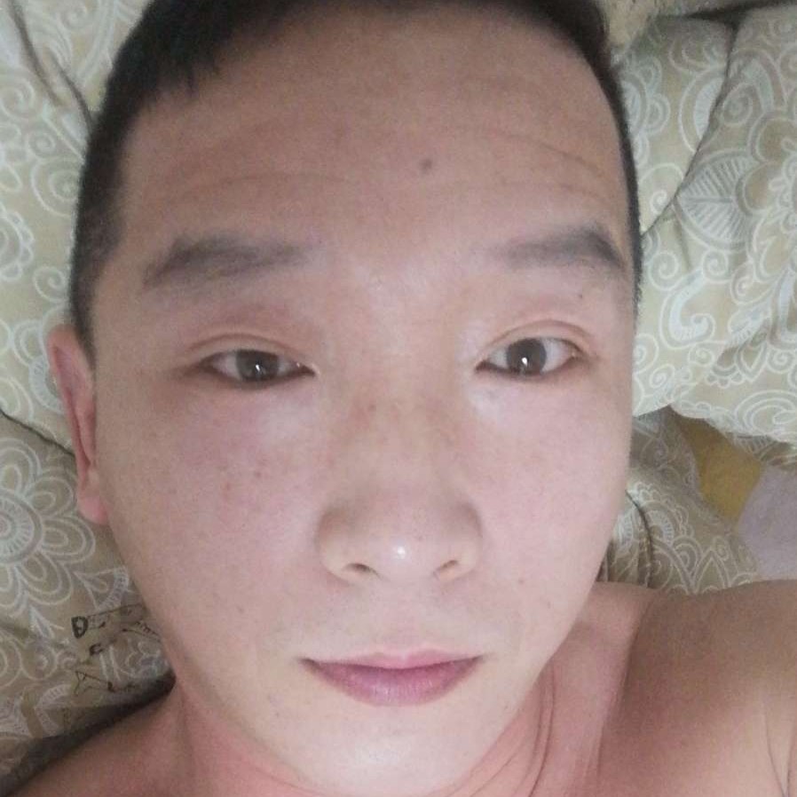 曲大忽悠的照片
