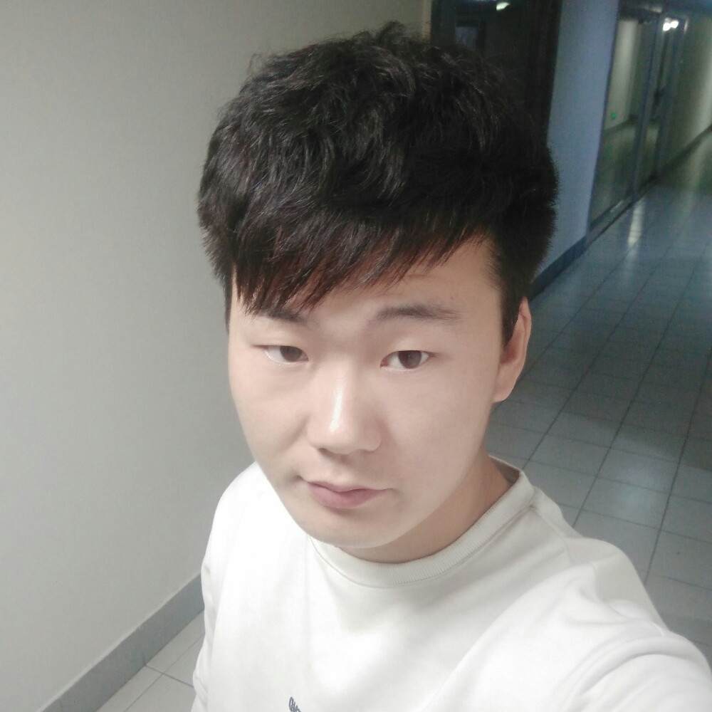俊逸雨的照片
