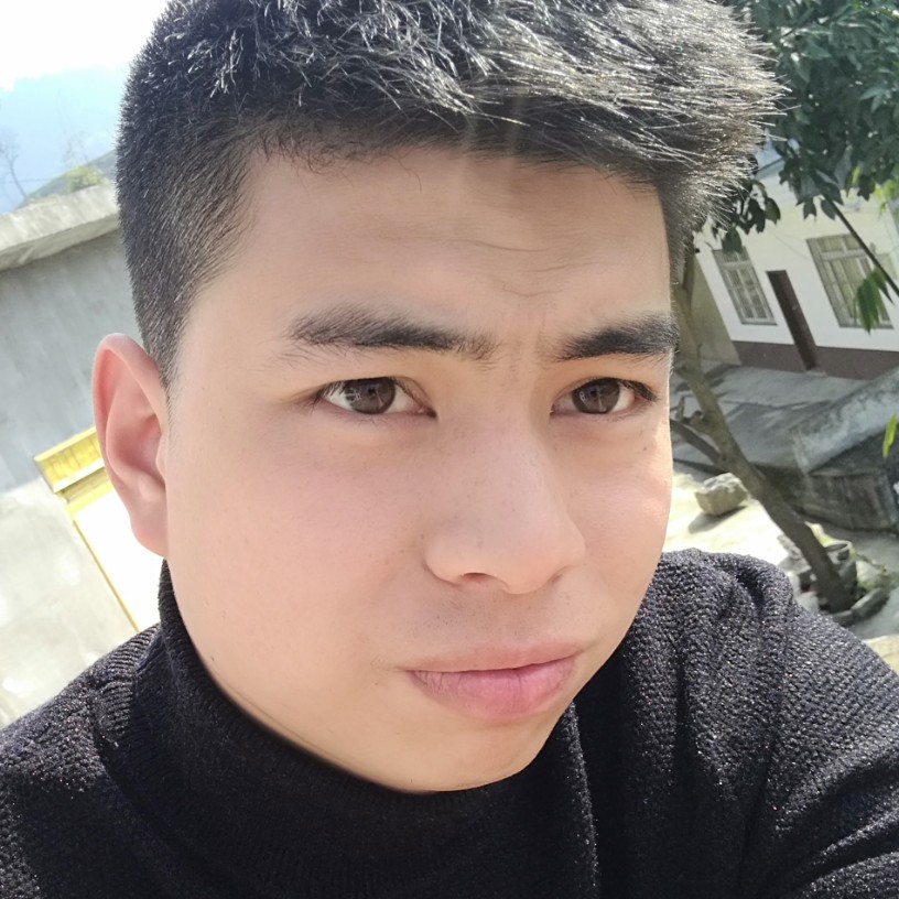 Beaety裸奔的照片