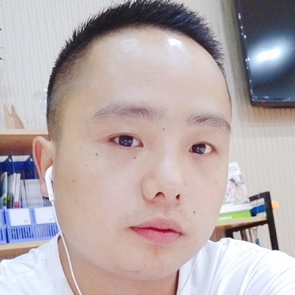 洁净板栗的照片