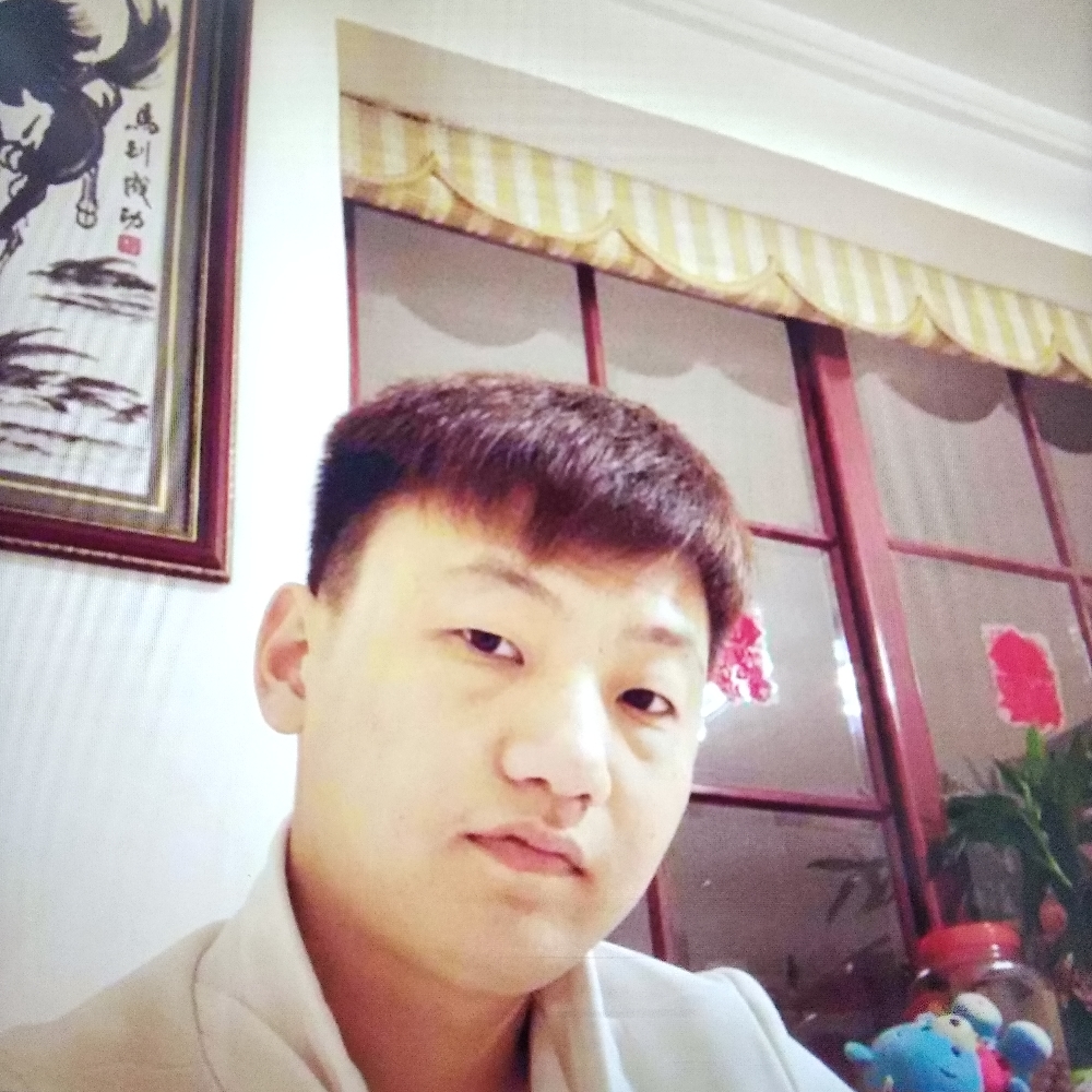 季枫的照片