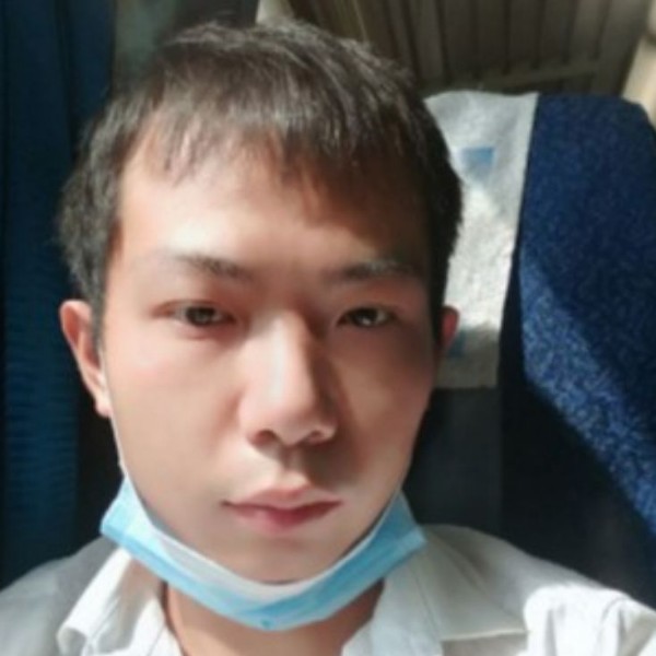 小蝴蝶請无垠的照片
