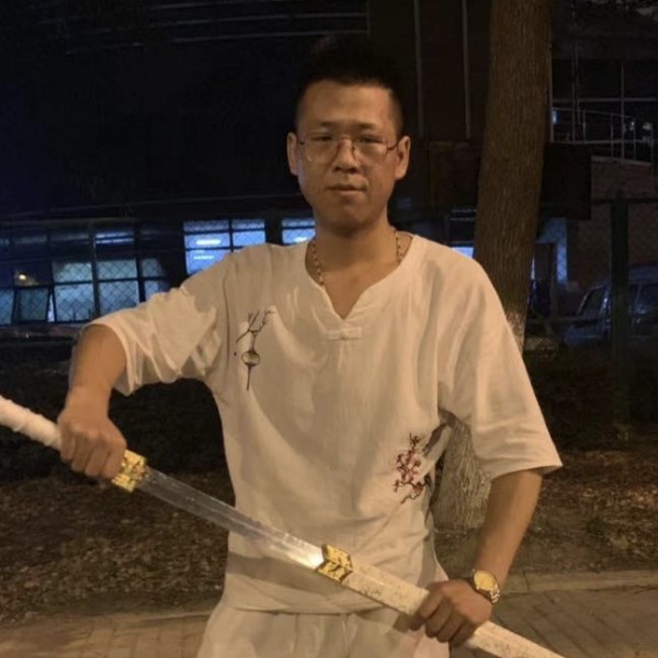 诺言闻粗心的照片