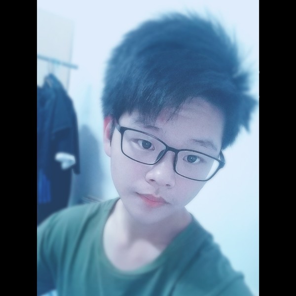 深情白猫的照片